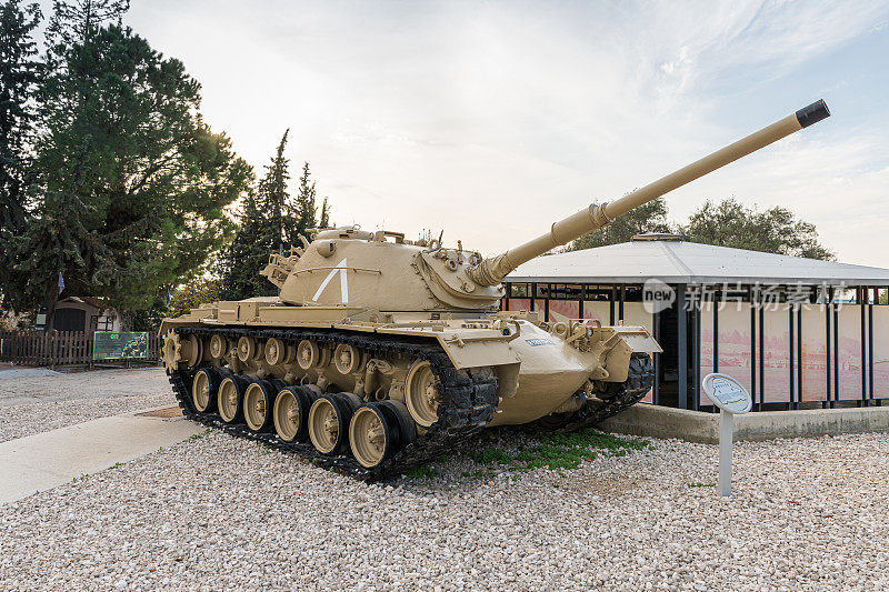 Magach 3(巴顿M48A3)坦克在以色列拉通装甲部队博物馆附近的纪念遗址